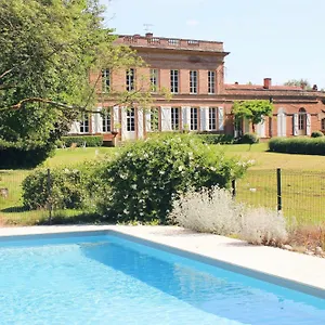 Manzana Au Chateau Lavalade Castelsarrasin